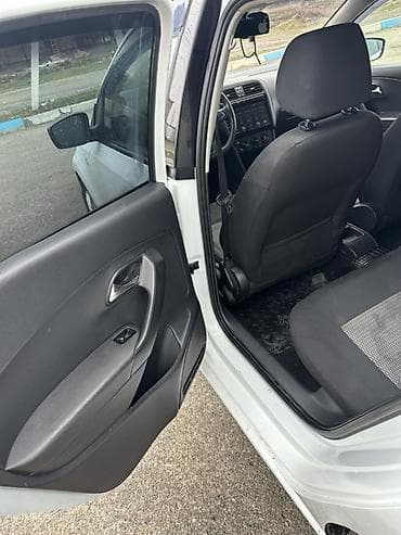 Haima: Volkswagen Polo: 2014 г., 1.6 л, Механика, Бензин, Седан lalafo.kg да — 10 Haima: Volkswagen Polo: 2014 г., 1.6 л, Механика, Бензин, Седан — 10