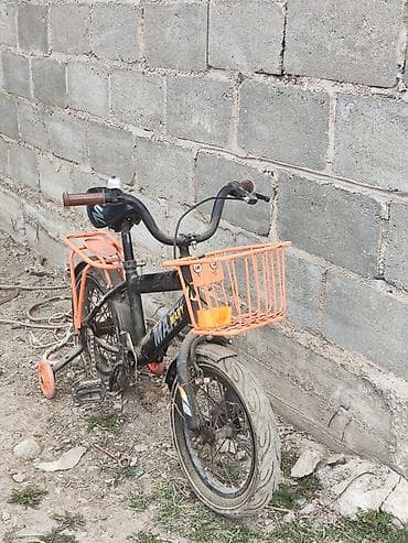 Детский велосипед, 4-колесный, 4 - 6 лет, Б/у at lalafo.kg Детский велосипед, 4-колесный, 4 - 6 лет, Б/у