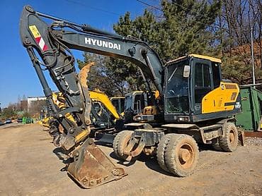 Экскаватор, Hyundai, 2021 г., Колесный at lalafo.kg Экскаватор, Hyundai, 2021 г., Колесный