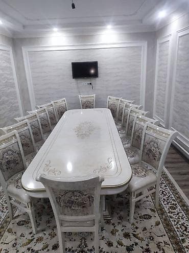 Стол и стул для зала, цвет - Белый at lalafo.kg Стол и стул для зала, цвет - Белый