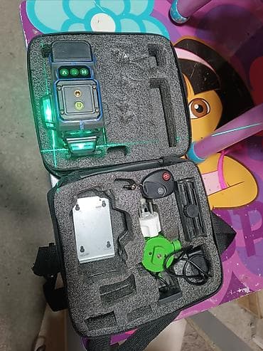 Бекитүүчү элементтер: Лазерный уровень 360° с зелёным лучом. В идеальном состоянии lalafo.kg да — 4 Бекитүүчү элементтер: Лазерный уровень 360° с зелёным лучом. В идеальном состоянии — 4