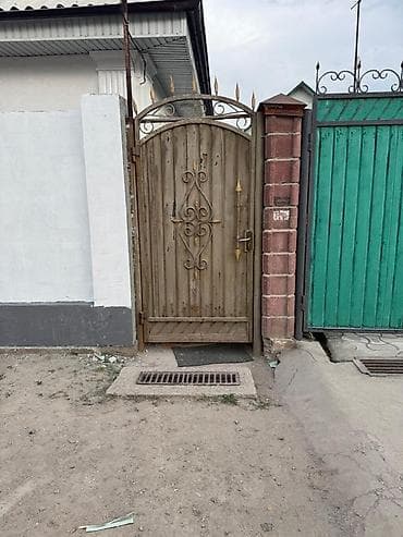 Металлические ворота и калитка из профлиста с художественной ковкой at lalafo.kg Металлические ворота и калитка из профлиста с художественной ковкой