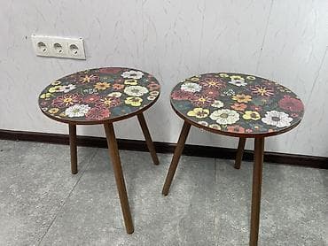 Пара круглых журнальных столиков с цветочным принтом - Комплект из 2 at lalafo.kg Пара круглых журнальных столиков с цветочным принтом - Комплект из 2