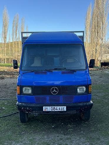 Грузовик, Mercedes-Benz, Стандарт at lalafo.kg Грузовик, Mercedes-Benz, Стандарт