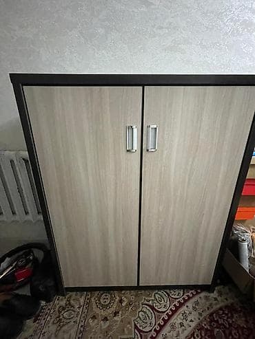 Тумба и подставка для обуви, Другой материал, цвет - Коричневый at lalafo.kg Тумба и подставка для обуви, Другой материал, цвет - Коричневый