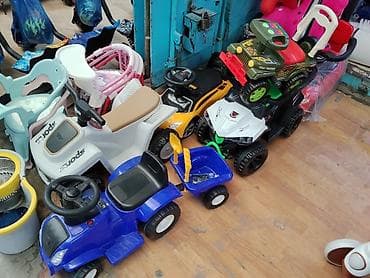 Детские машинки-каталки/толокары - Разные модели: трактор с прицепом at lalafo.kg Детские машинки-каталки/толокары - Разные модели: трактор с прицепом