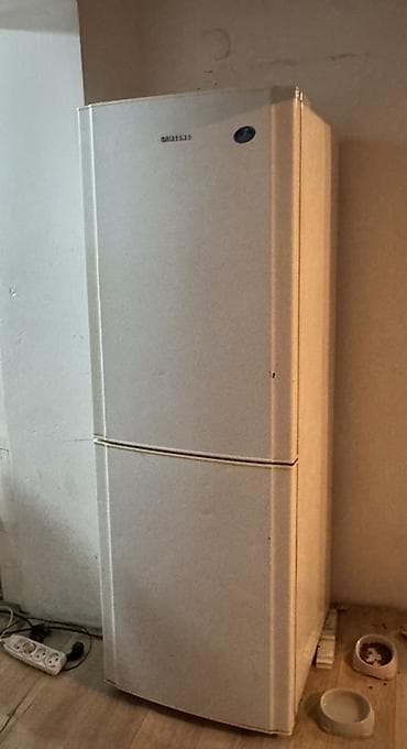 Холодильник Samsung, Б/у, Двухкамерный at lalafo.kg Холодильник Samsung, Б/у, Двухкамерный