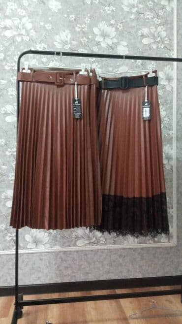 Юбка, Модель юбки: Плиссе, Миди, По талии at lalafo.kg Юбка, Модель юбки: Плиссе, Миди, По талии