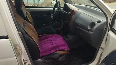 Daewoo Matiz: 2001 г., 0.8 л, Механика, Бензин, Хэтчбэк at lalafo.kg Daewoo Matiz: 2001 г., 0.8 л, Механика, Бензин, Хэтчбэк