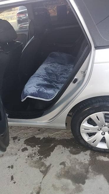 Toyota Avensis: 2001 г., 1.6 л, Механика, Бензин, Универсал at lalafo.kg — 4 Toyota Avensis: 2001 г., 1.6 л, Механика, Бензин, Универсал — 4