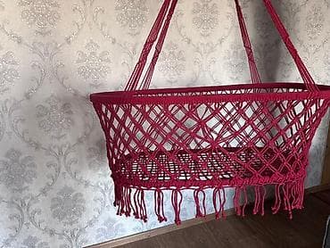 качели подвесные: Люлька, Б/у, Колыбель, цвет - Красный at lalafo.kg — 2 качели подвесные: Люлька, Б/у, Колыбель, цвет - Красный — 2