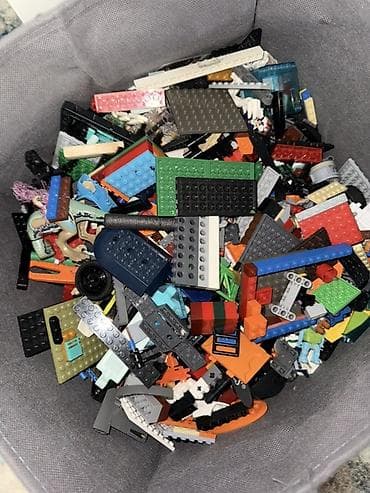 Большая коробка с миксом деталей LEGO - Содержимое: разнообразные at lalafo.kg Большая коробка с миксом деталей LEGO - Содержимое: разнообразные