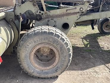 Колеса в сборе R 25, Б/у, Пара, С/х техника, Железные at lalafo.kg Колеса в сборе R 25, Б/у, Пара, С/х техника, Железные
