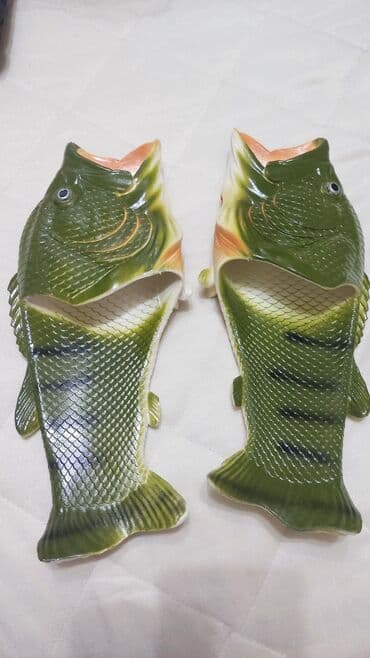 Продаю тапки рыбы Отличный подарок на 23 февраля, 8 марта, день at lalafo.kg Продаю тапки рыбы Отличный подарок на 23 февраля, 8 марта, день