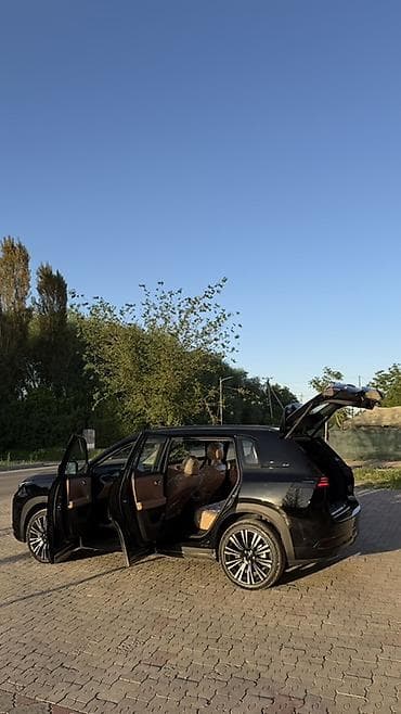 GAC: Черный кроссовер/внедорожник с просторным салоном и бежевой кожаной lalafo.kg да — 5 GAC: Черный кроссовер/внедорожник с просторным салоном и бежевой кожаной — 5