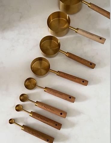 Набор мерных чашек и ложек с ручками из дерева - Полный комплект для at lalafo.kg Набор мерных чашек и ложек с ручками из дерева - Полный комплект для