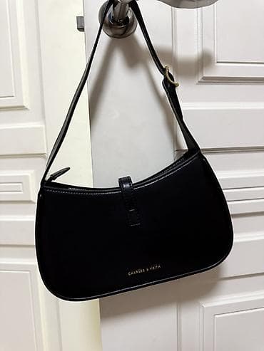 Классическая сумка, Материал: Натуральная кожа, Регулируемый ремень, Женские at lalafo.kg Классическая сумка, Материал: Натуральная кожа, Регулируемый ремень, Женские