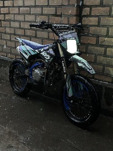 Продаю питбайк дизайн реплика хускгварны мотард Легче в два раза at lalafo.kg Продаю питбайк дизайн реплика хускгварны мотард Легче в два раза