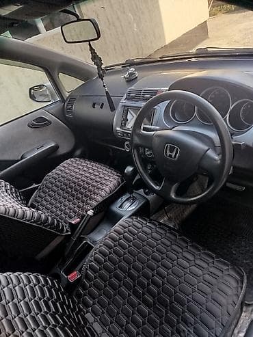 Honda Fit: 2002 г., Автомат, Бензин, Хэтчбэк at lalafo.kg Honda Fit: 2002 г., Автомат, Бензин, Хэтчбэк