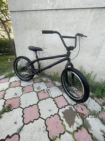 BMX велосипед, Рама S (145 - 165 см), Б/у at lalafo.kg BMX велосипед, Рама S (145 - 165 см), Б/у