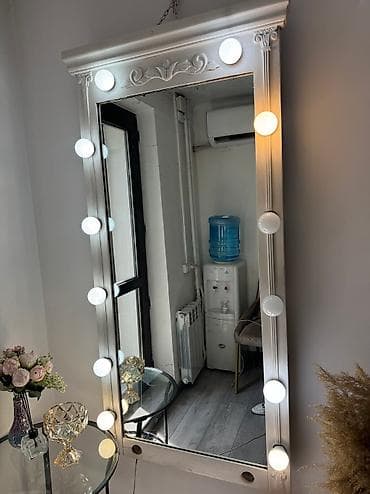 Продается зеркало за 2000 Сомов -в идеальном состоянии -все лампочки at lalafo.kg Продается зеркало за 2000 Сомов -в идеальном состоянии -все лампочки