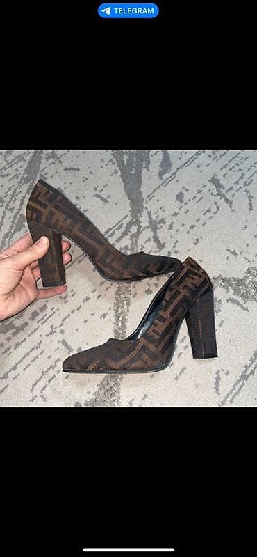 Женские туфли-лодочки на устойчивом каблуке. - Цвет: коричневый с at lalafo.kg Женские туфли-лодочки на устойчивом каблуке. - Цвет: коричневый с