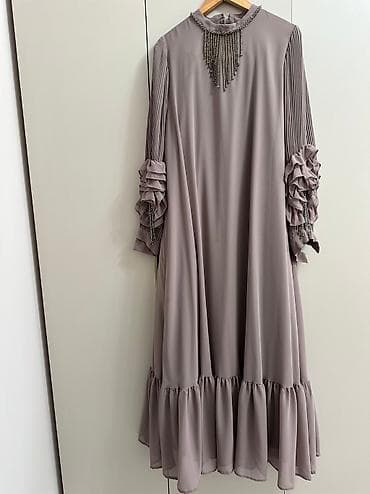 Вечернее платье, Длинная модель, С рукавами, 3XL at lalafo.kg Вечернее платье, Длинная модель, С рукавами, 3XL