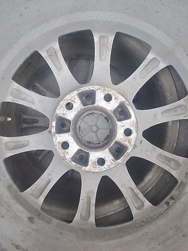 Литые Диски R 17 BMW, Комплект, отверстий - 5, Б/у at lalafo.kg Литые Диски R 17 BMW, Комплект, отверстий - 5, Б/у