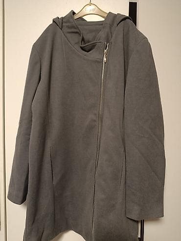 Женское пальто/плащ с капюшоном, графитово‑серый цвет. Современный at lalafo.kg Женское пальто/плащ с капюшоном, графитово‑серый цвет. Современный