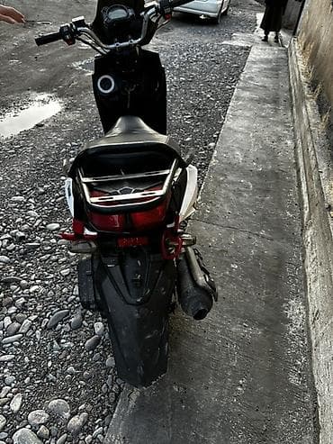 Макси-скутер 150 куб. см, Бензин, Б/у at lalafo.kg Макси-скутер 150 куб. см, Бензин, Б/у