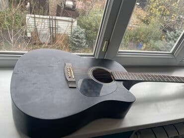 Набор предметов для дома и хобби: - Акустическая гитара форм‑фактора at lalafo.kg Набор предметов для дома и хобби: - Акустическая гитара форм‑фактора