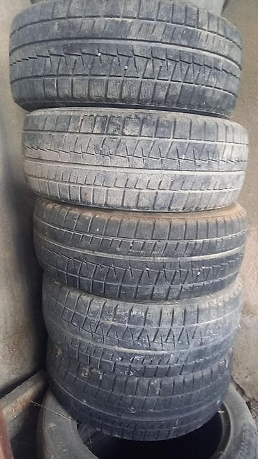 Комплект автомобильных шин (4 шт.)
215.45.17 5 шт 90% at lalafo.kg Комплект автомобильных шин (4 шт.)
215.45.17 5 шт 90%