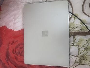 Ноутбук Microsoft Surface Laptop - Диагональ экрана около с тонкими at lalafo.kg Ноутбук Microsoft Surface Laptop - Диагональ экрана около с тонкими