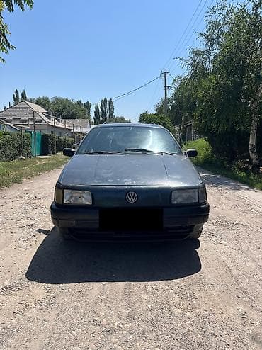 Volkswagen Passat: 1991 г., 1.8 л, Механика, Бензин, Универсал at lalafo.kg Volkswagen Passat: 1991 г., 1.8 л, Механика, Бензин, Универсал