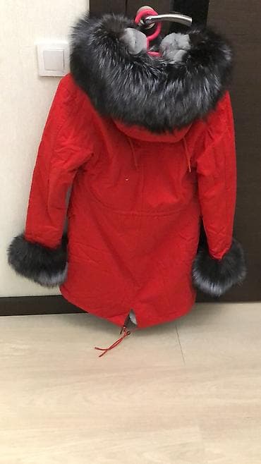 Продам парку с шикарным натуральным мехом! Очень теплая и красивая! at lalafo.kg Продам парку с шикарным натуральным мехом! Очень теплая и красивая!