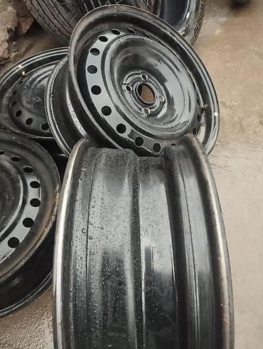 Железные Диски R 16 Комплект, отверстий - 4 at lalafo.kg Железные Диски R 16 Комплект, отверстий - 4