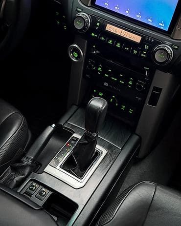 Toyota Land Cruiser Prado: 2009 г., 4 л, Автомат, Бензин, Внедорожник at lalafo.kg — 9 Toyota Land Cruiser Prado: 2009 г., 4 л, Автомат, Бензин, Внедорожник — 9