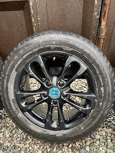 Колеса в сборе 205 / 60 / R 16, Зима, Комплект, Легковые, Литые, отверстий - 5 at lalafo.kg Колеса в сборе 205 / 60 / R 16, Зима, Комплект, Легковые, Литые, отверстий - 5