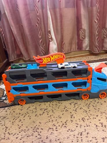 HotWheels оригинал!в идеальном состоянии,ребенок не играл с машинкой,в at lalafo.kg HotWheels оригинал!в идеальном состоянии,ребенок не играл с машинкой,в