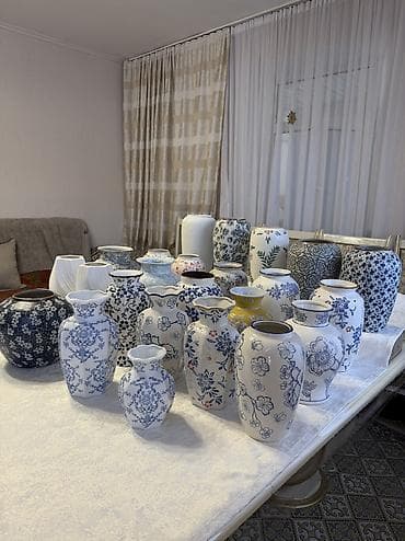 Декоративные вазы — керамика и стекло, разнообразные формы и фактуры at lalafo.kg Декоративные вазы — керамика и стекло, разнообразные формы и фактуры