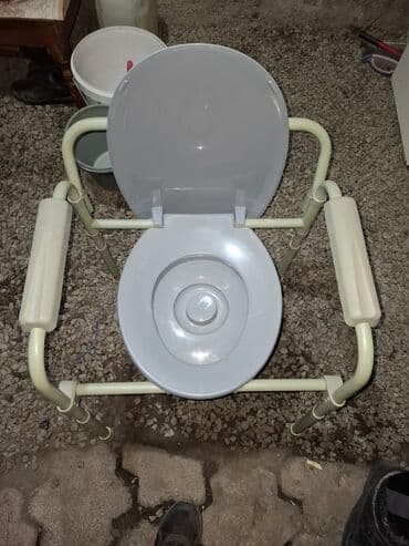 Майыптыгы бар адамдар үчүн биодааратканалар: Портативный туалет-стул (комод) - Удобное сиденье с крышкой и lalafo.kg да — 3 Майыптыгы бар адамдар үчүн биодааратканалар: Портативный туалет-стул (комод) - Удобное сиденье с крышкой и — 3