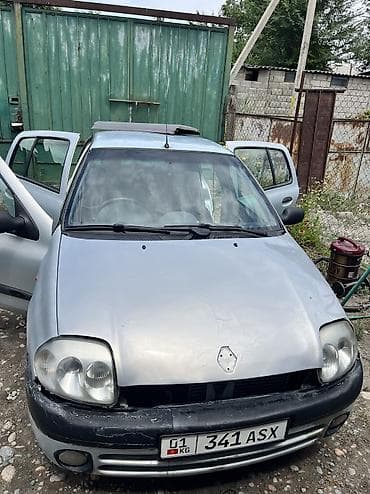 Renault Clio: 2001 г., 1.6 л, Автомат, Бензин, Хэтчбэк at lalafo.kg Renault Clio: 2001 г., 1.6 л, Автомат, Бензин, Хэтчбэк