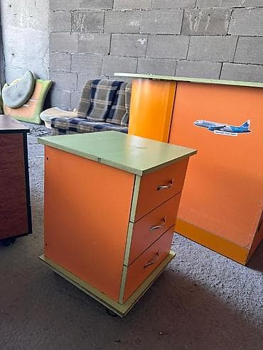 Офисная тумба, ЛДСП, цвет - Оранжевый at lalafo.kg Офисная тумба, ЛДСП, цвет - Оранжевый