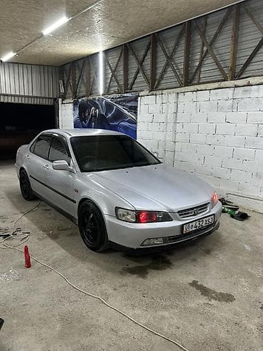Honda Accord: 1999 г., 1.8 л, Автомат, Бензин, Седан at lalafo.kg Honda Accord: 1999 г., 1.8 л, Автомат, Бензин, Седан