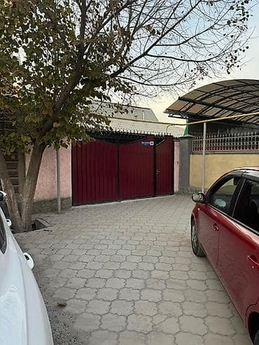 Продажа дач: Продается частный дом с большим крытым двором и участком at lalafo.kg — 1 Продажа дач: Продается частный дом с большим крытым двором и участком — 1