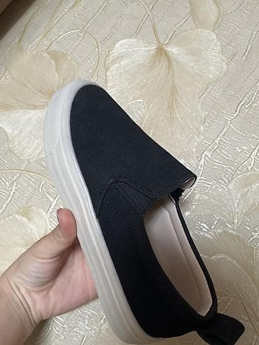 Слипоны женские, размер 36. Не подошли по размеру - Цвет: черный at lalafo.kg Слипоны женские, размер 36. Не подошли по размеру - Цвет: черный