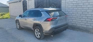 Toyota RAV4: 2021 г., 2.5 л, Вариатор, Гибрид at lalafo.kg Toyota RAV4: 2021 г., 2.5 л, Вариатор, Гибрид
