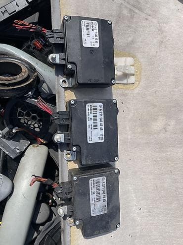 Блок управления аккумулятора 211 кузов at lalafo.kg Блок управления аккумулятора 211 кузов