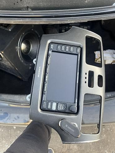 Штатная магнитола/головное устройство Toyota с рамкой панели - at lalafo.kg Штатная магнитола/головное устройство Toyota с рамкой панели -