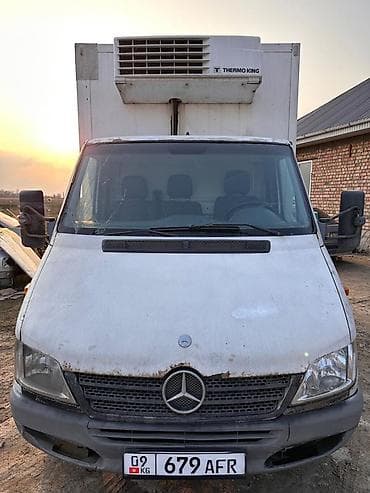 Рефрижераторный фургон Mercedes-Benz Sprinter об 2.2 сди 416 мотор at lalafo.kg Рефрижераторный фургон Mercedes-Benz Sprinter об 2.2 сди 416 мотор